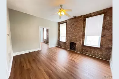 4656 Virginia Avenue, Saint Louis, MO 63111 - Photo 8