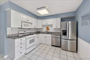 414 S Geyer Rd, Kirkwood, MO 63122 - Photo 8