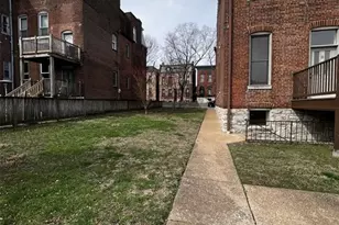 2408 S 10th St, Saint Louis, MO 63104 - Photo 30