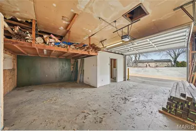 11364 Dorsett Road, Maryland Heights, MO 63043 - Photo 24