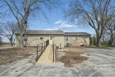 11364 Dorsett Road, Maryland Heights, MO 63043 - Photo 18