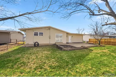1475 Loveland Drive, Florissant, MO 63031 - Photo 38
