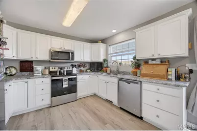 2100 Emmy Avenue, Lebanon, MO 65536 - Photo 20