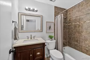 899 Parma Dr, Ballwin, MO 63021 - Photo 20