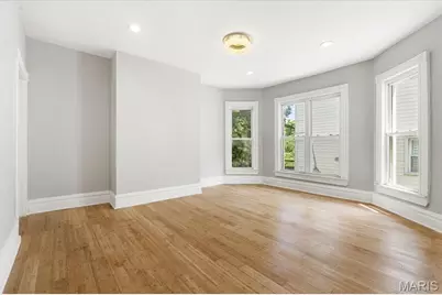 5829 Bartmer Avenue, Saint Louis, MO 63112 - Photo 8