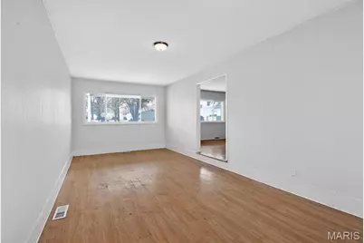 10425 Gardo Court, Saint Louis, MO 63137 - Photo 16