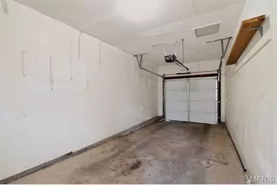 10425 Gardo Court, Saint Louis, MO 63137 - Photo 8