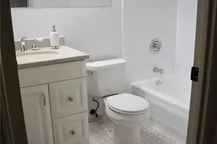 1618 Ventnor Pl, Florissant, MO 63031 - Photo 10