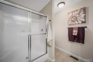 508 Old Moray Pl, Saint Charles, MO 63301 - Photo 14