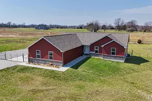 30931 Bonnie Bell Dr, Warrenton, MO 63383 - Photo 1