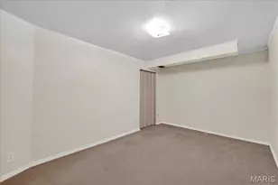 2860 Sussex Dr, Florissant, MO 63033 - Photo 26