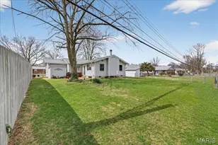 2860 Sussex Dr, Florissant, MO 63033 - Photo 34