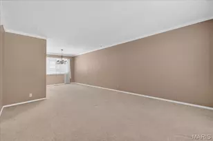 2860 Sussex Dr, Florissant, MO 63033 - Photo 8