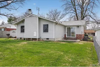 2860 Sussex Drive, Florissant, MO 63033 - Photo 32