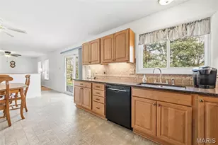 1219 Derbyshire Dr, Manchester, MO 63021 - Photo 20