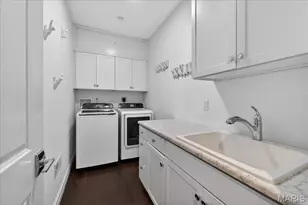 718 Woods of Ladue Ln, Saint Louis, MO 63124 - Photo 34