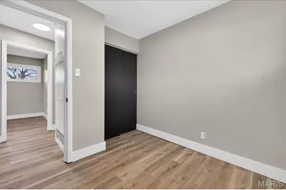 5662 Parchester Drive, Ferguson, MO 63121 - Photo 22