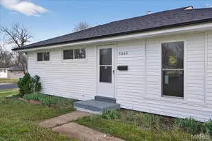 5662 Parchester Dr, Ferguson, MO 63121 - Photo 2