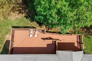 330 Woodlawn Terrace Ct, Ballwin, MO 63021 - Photo 32