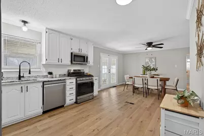 525 Fox Crest Drive, Hazelwood, MO 63042 - Photo 8