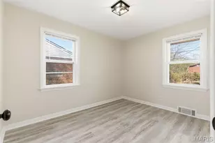 1083 Jennings Station Rd, Saint Louis, MO 63137 - Photo 14