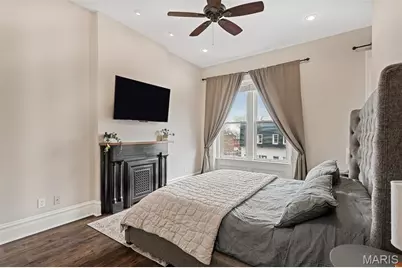 2419 S 12th Street, Saint Louis, MO 63104 - Photo 12