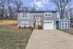 902 Forest Ave, Valley Park, MO 63088 - Photo 1