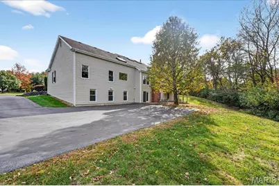 2102 Kehrs Ridge Drive, Chesterfield, MO 63005 - Photo 44