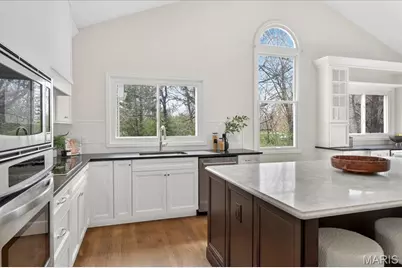 2102 Kehrs Ridge Drive, Chesterfield, MO 63005 - Photo 18