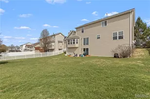 703 Timber Oaks Dr, Wentzville, MO 63385 - Photo 2