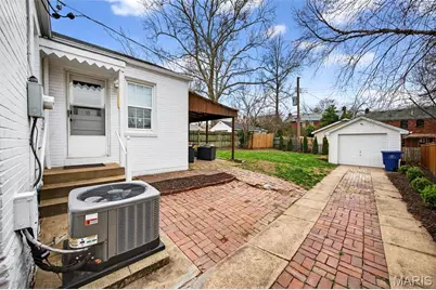 1115 Childress Avenue, Saint Louis, MO 63139 - Photo 6