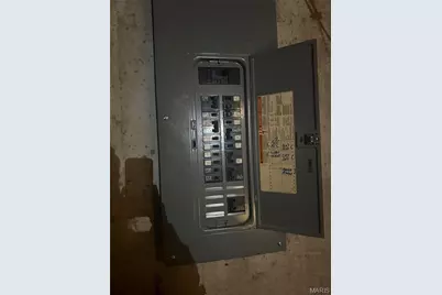 4317 E Fairfax Court, Saint Louis, MO 63113 - Photo 8