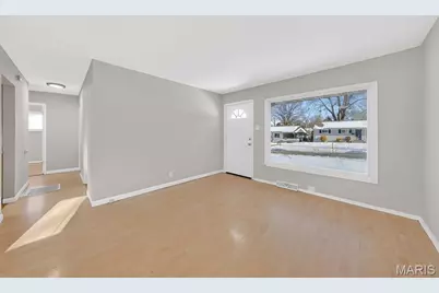 [Address not provided], Saint Louis, MO 63137 - Photo 6