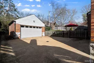 585 Stratford Ave, University City, MO 63130 - Photo 48