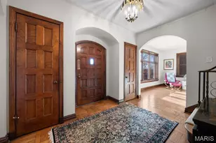 585 Stratford Ave, University City, MO 63130 - Photo 4