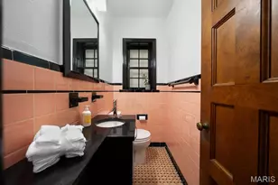 585 Stratford Ave, University City, MO 63130 - Photo 22