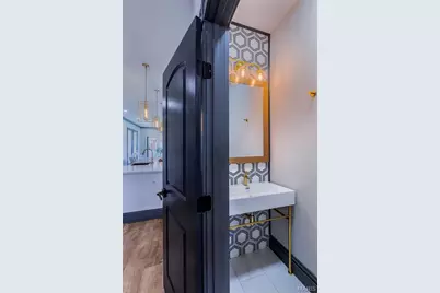 2348 Hickory Street, Saint Louis, MO 63104 - Photo 8