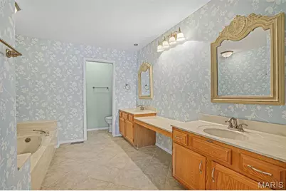 1928 Baxter Ridge Drive, Chesterfield, MO 63017 - Photo 12