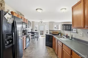 510 Country Cir Dr, Lake Saint Louis, MO 63367 - Photo 10