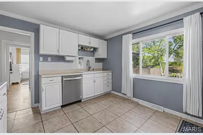 9233 Southview Lane, Saint Louis, MO 63123 - Photo 10
