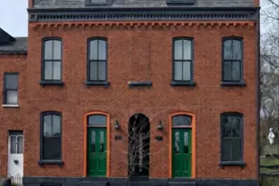 1911 11th St, Saint Louis, MO 63104 - Photo 2