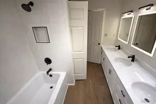 1911 11th St, Saint Louis, MO 63104 - Photo 12