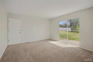 4366 Sulla Dr, Florissant, MO 63033 - Photo 8