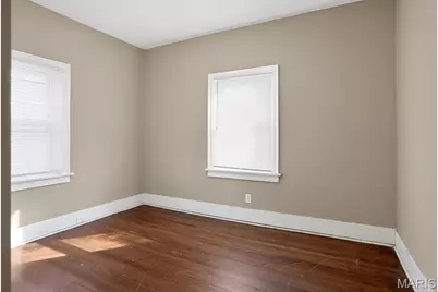 437 S Clark Avenue, Saint Louis, MO 63135 - Photo 16