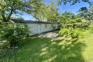 3534 Elm Point Rd, Saint Charles, MO 63301 - Photo 10