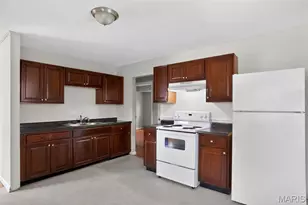 10058 Jeffrey Dr, Saint Louis, MO 63137 - Photo 20