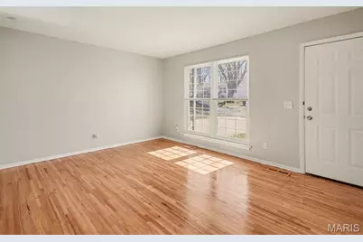 5319 Ville Angela Lane, Hazelwood, MO 63042 - Photo 2