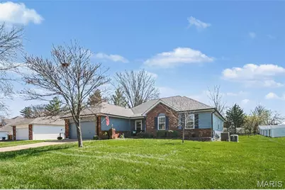 9560 Banyon Tree Court, Saint Louis, MO 63126 - Photo 2