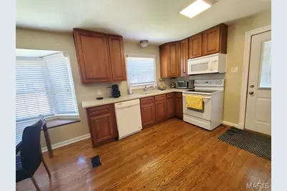 2817 Hilldale Avenue, Brentwood, MO 63144 - Photo 2