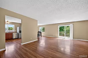 212 Mill Pond Dr, O'Fallon, MO 63366 - Photo 6